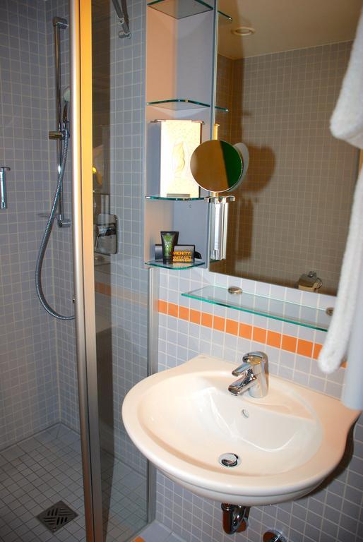 Hezelhof'S Radl-Hotel Wassertruedingen Bilik gambar